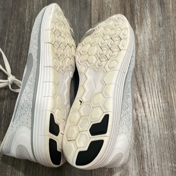 Nike free distance running shoes hyper jade/white size 8 - Picture 7 of 9